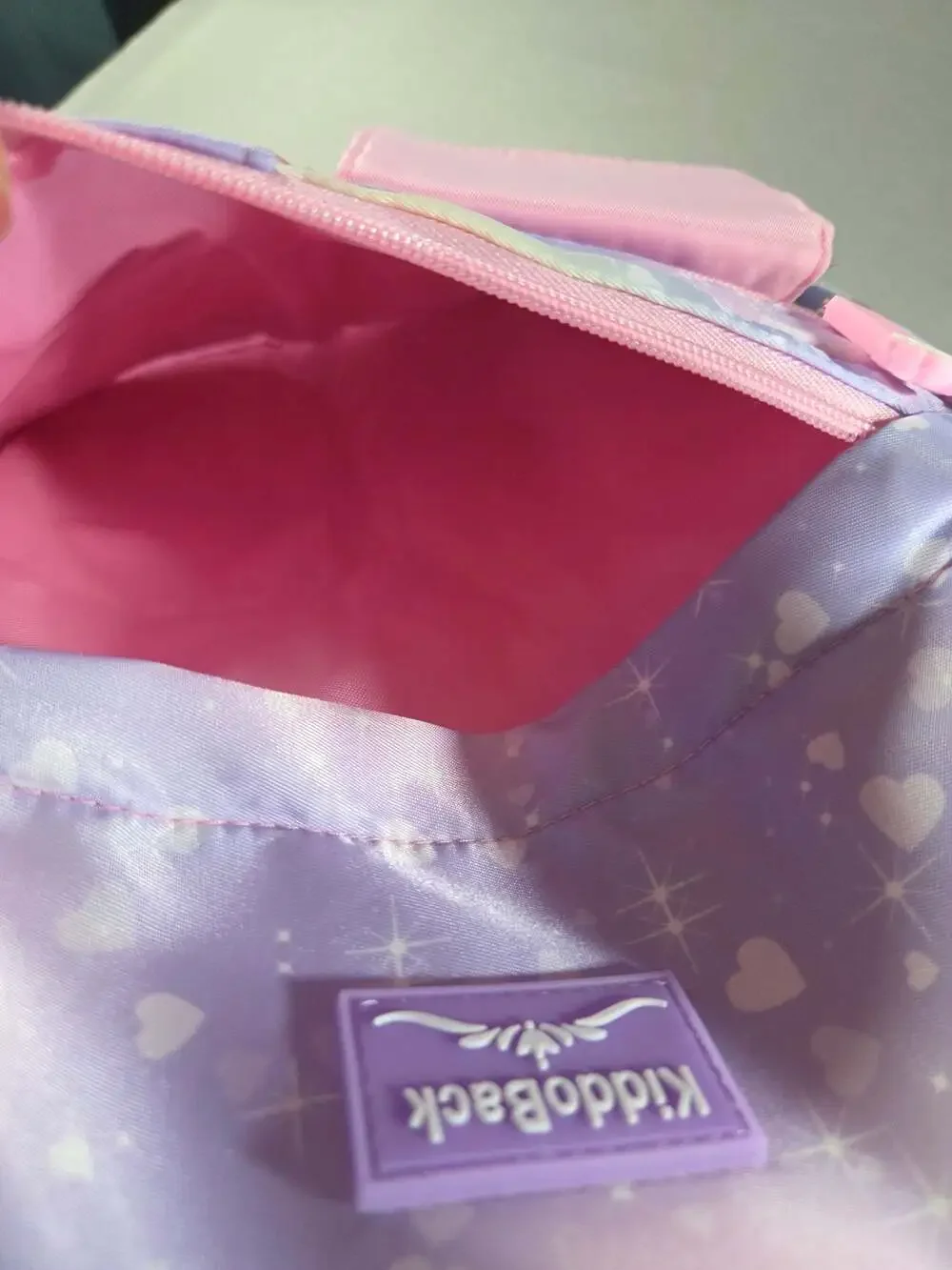KiddoBack Girls Elementary School Backpack with Rainbow and Heart Pattern